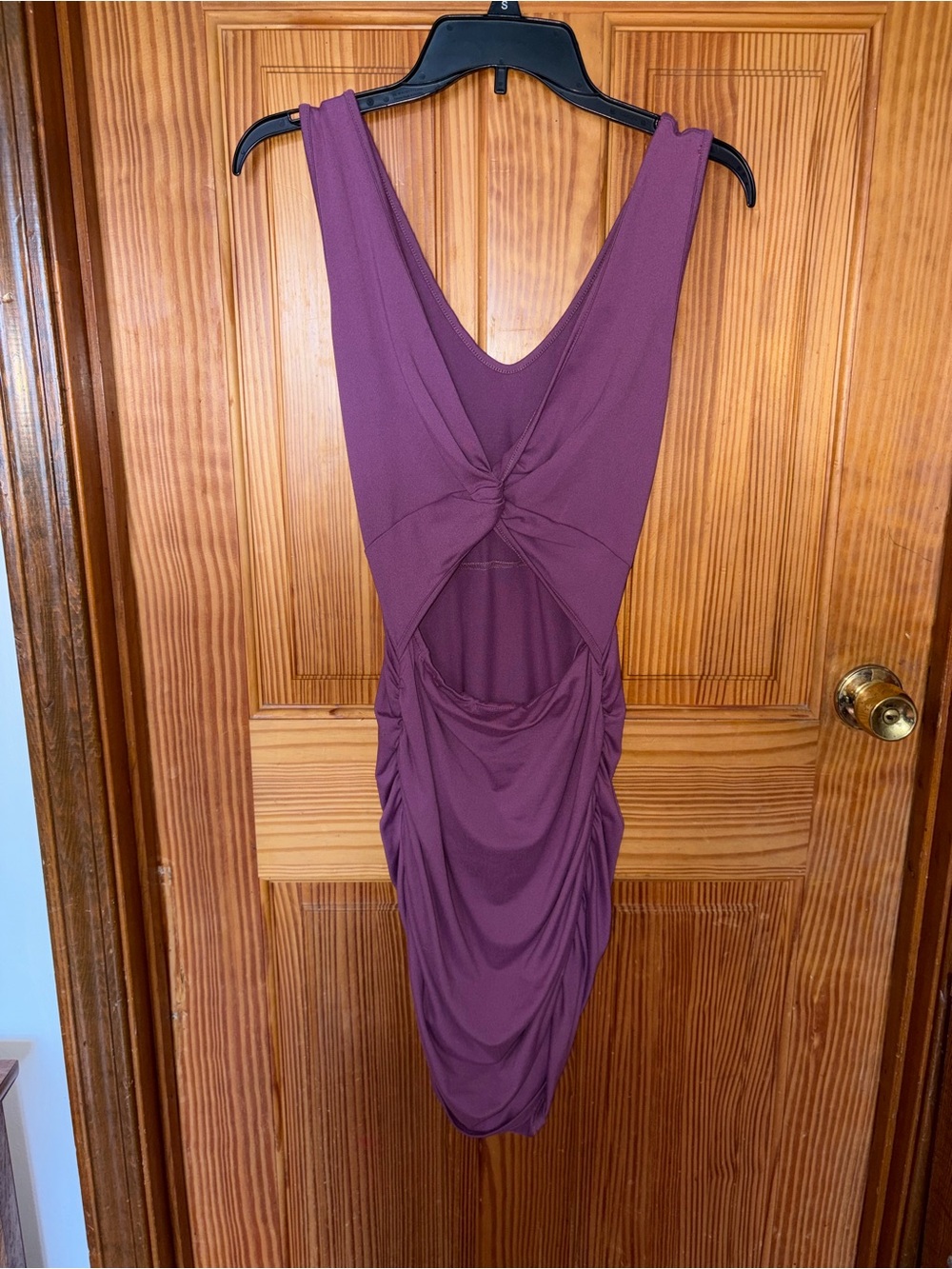 Purple Solid Color Twist-Front Cut-Out Waist Bodycon Dress Medium Size 6